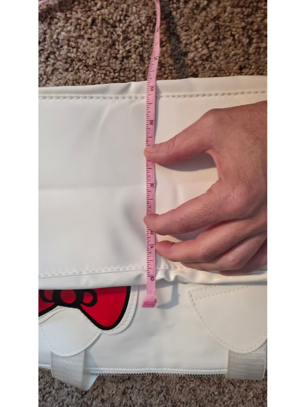 Hello Kitty White Duffle Bag with Red Bow - Picture 8 of 11